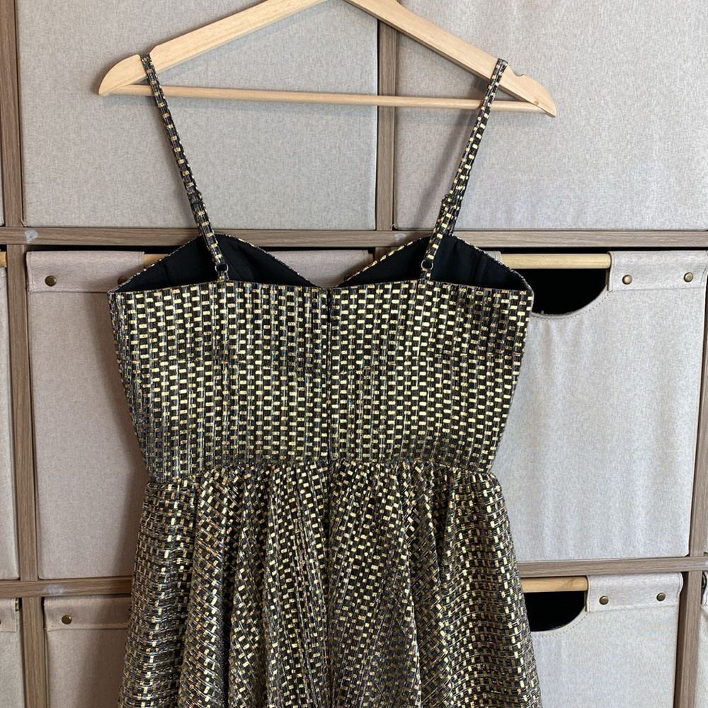 Dress The Population Rachael metallic midi dress - Picture 9 of 10